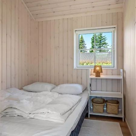 Vaeinoe - 200m From The Sea By Interhome