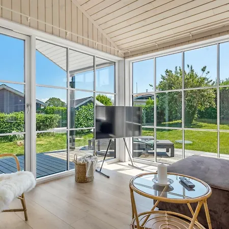 Vaeinoe - 200m From The Sea By Interhome Børkop