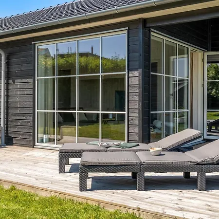 Vaeinoe - 200m From The Sea By Interhome * Børkop